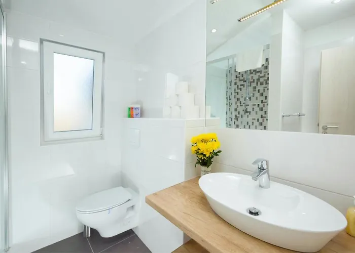 Appartement & Libar *